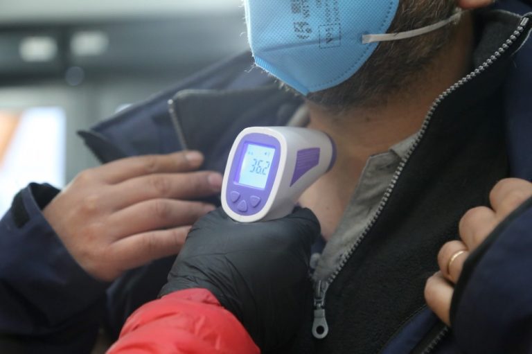 Gobierno montó un operativo de seguridad ante el arribo de un vuelo con fueguinos que retornaron a la provincia