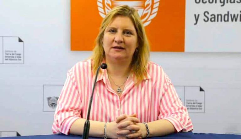 “Cualquiera que haya tomado contacto con una persona de Río Grande y tenga síntomas, es caso sospechoso”, dijo Di Giglio