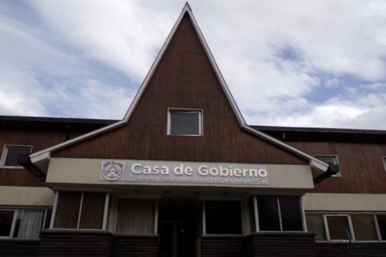 Gobierno provincial: Se confirmó el pago del nuevo aumento salarial y el SAC para el próximo 18 de diciembre