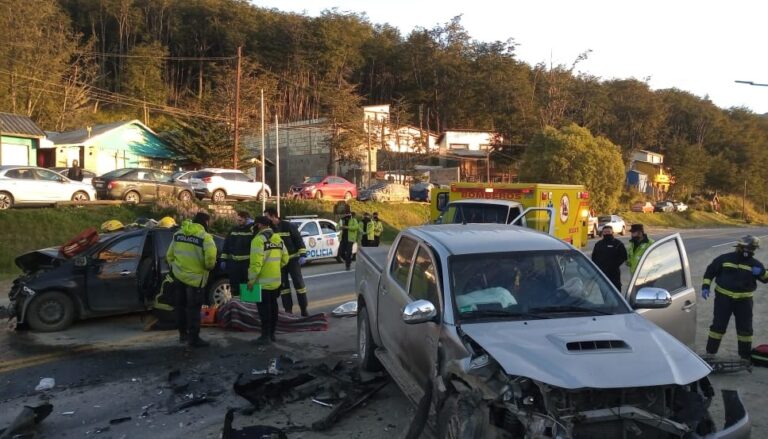 Ushuaia: Tres heridos en un choque frontal provocado por un joven que conducía alcoholizado