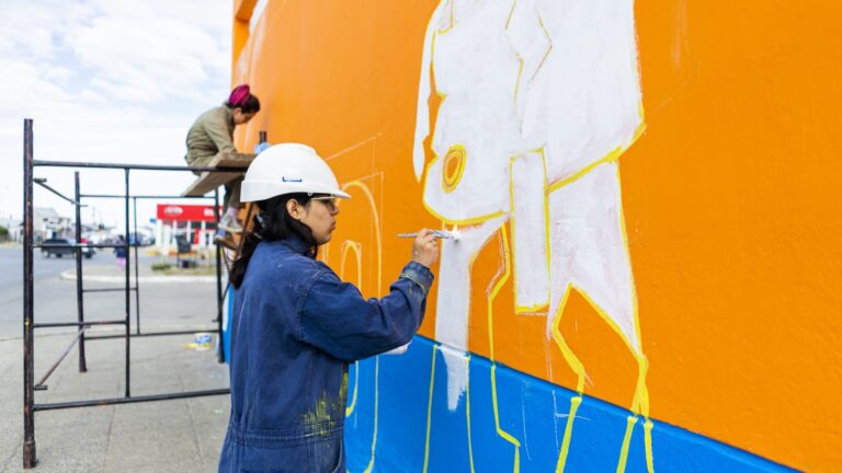 CULTURA TDF: COMENZÓ ‘MEMORIAS INFINITAS’, INTERVENCIONES ARTÍSTICAS CON FORMATO MURAL EN LOS ESTABLECIMIENTOS EDUCATIVOS DE LA PROVINCIA