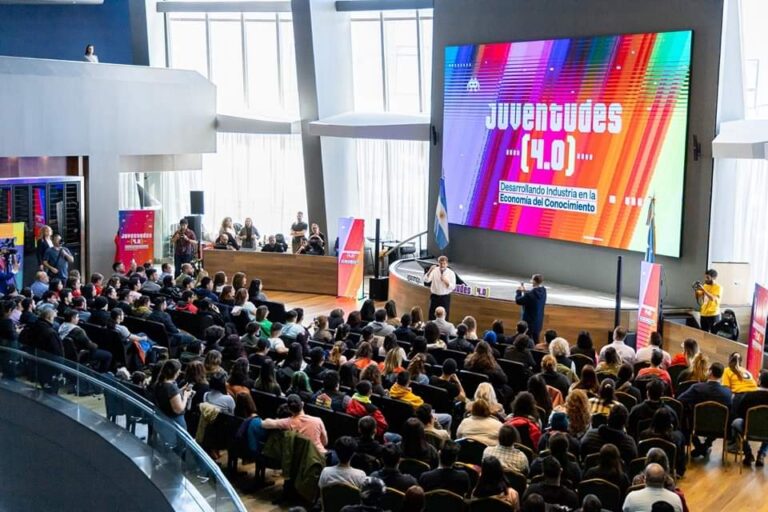 FUERON SELECCIONADAS LAS JUVENTUDES QUE PARTICIPARÁN DE LA PRIMERA EDICIÓN DEL PROGRAMA «JUVENTUDES 4.0»