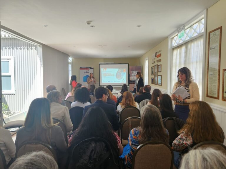 EL INFUETUR Y EL IPIEC REALIZARON EL ENCUENTRO “PENSEMOS EN TURISMO” PRESENTANDO DATOS ESTADÍSTICOS DE TIERRA DEL FUEGO