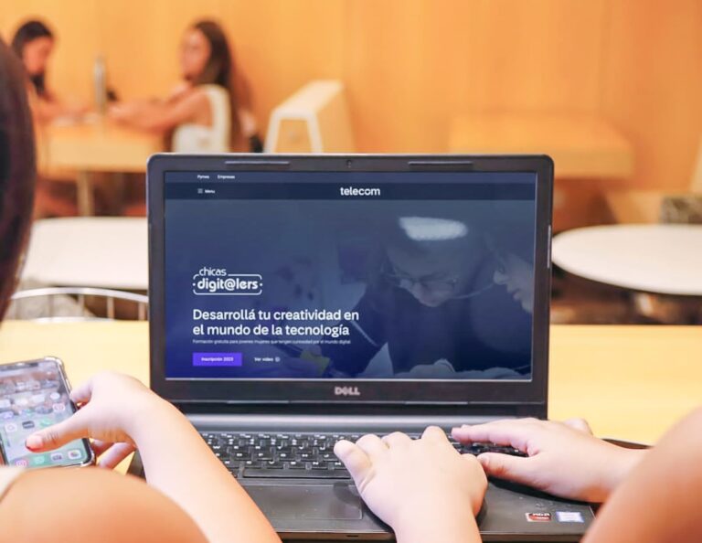 ADOLESCENTES FUEGUINAS FINALIZARON SU FORMACIÓN EN PROGRAMACIÓN