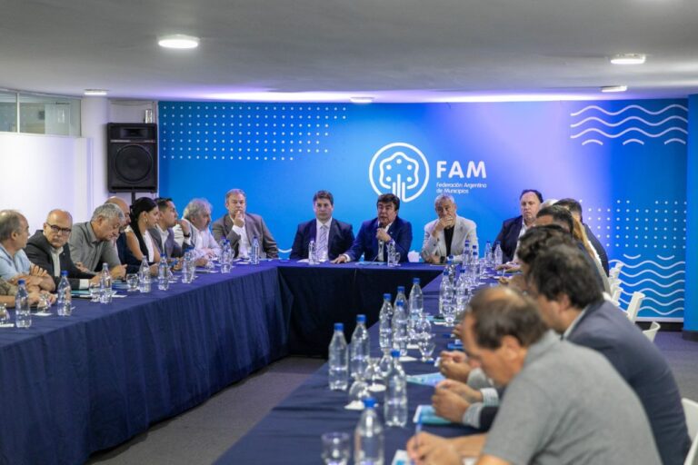RÍO GRANDE Y TOLHUIN SE SUMAN AL AMPARO CONTRA EL DNU QUE PRESENTARÁ LA FAM ANTE LA JUSTICIA