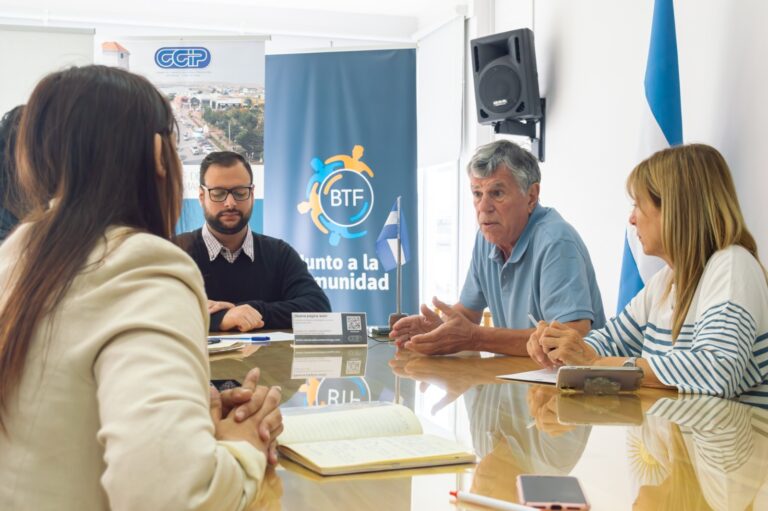 GOBIERNO Y LA CÁMARA DE COMERCIO DE RÍO GRANDE TRABAJARÁN EN NUEVAS POSIBILIDADES DE FORMACIÓN PARA LAS JUVENTUDES