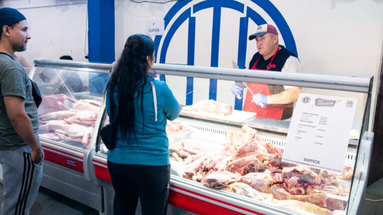 GOBIERNO Y ATE REALIZARON UNA NUEVA EDICIÓN DE ‘TU MERCADO TDF’ EN RÍO GRANDE