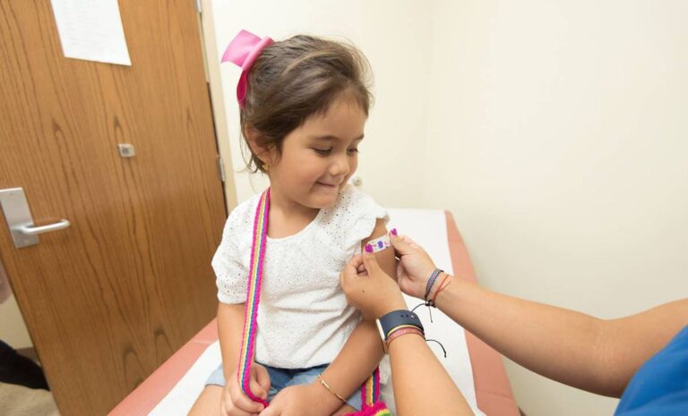 Inicio del año escolar: Recuerdan la importancia de mantener al día las vacunas